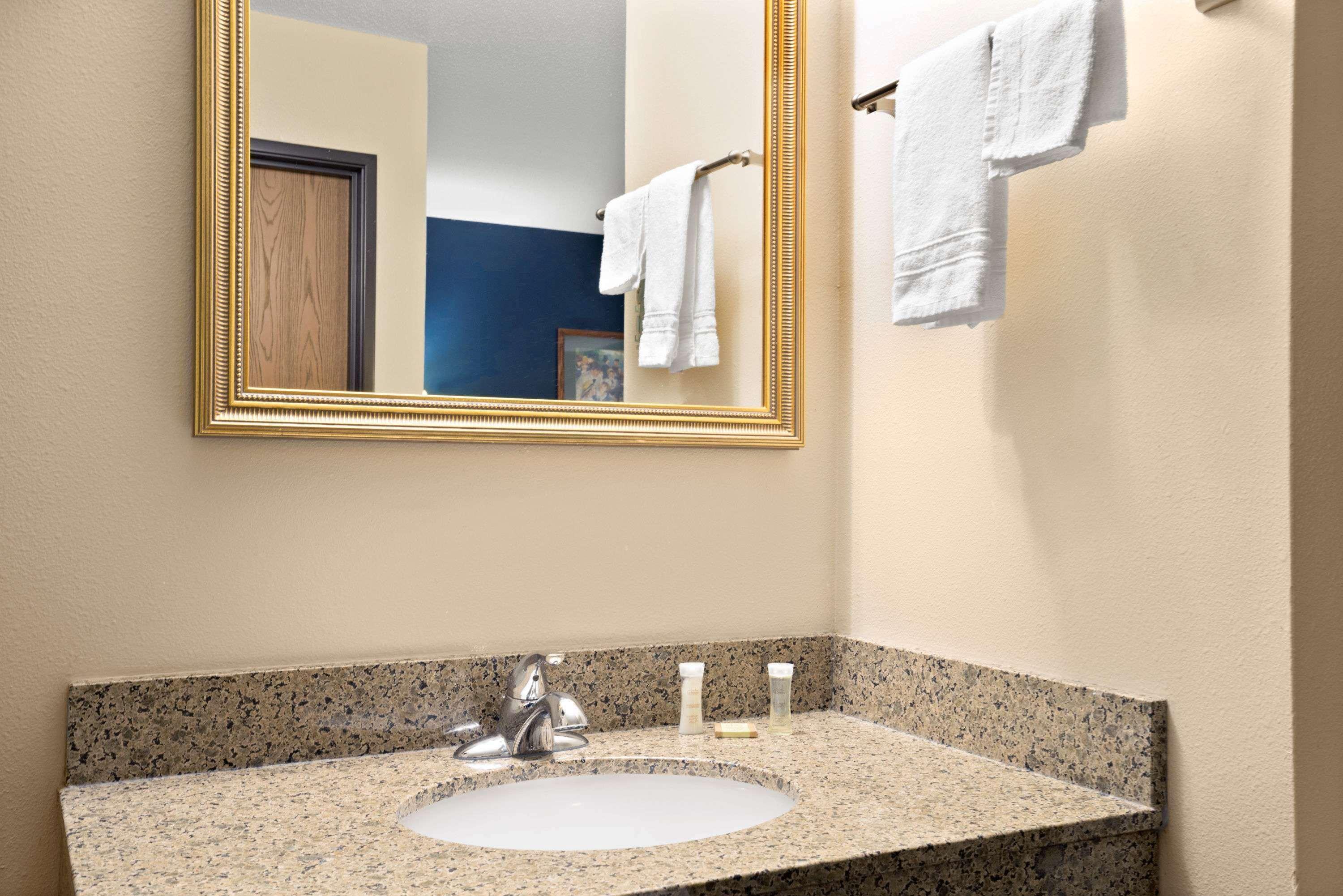 Super 8 By Wyndham Hudson Hotel Luaran gambar