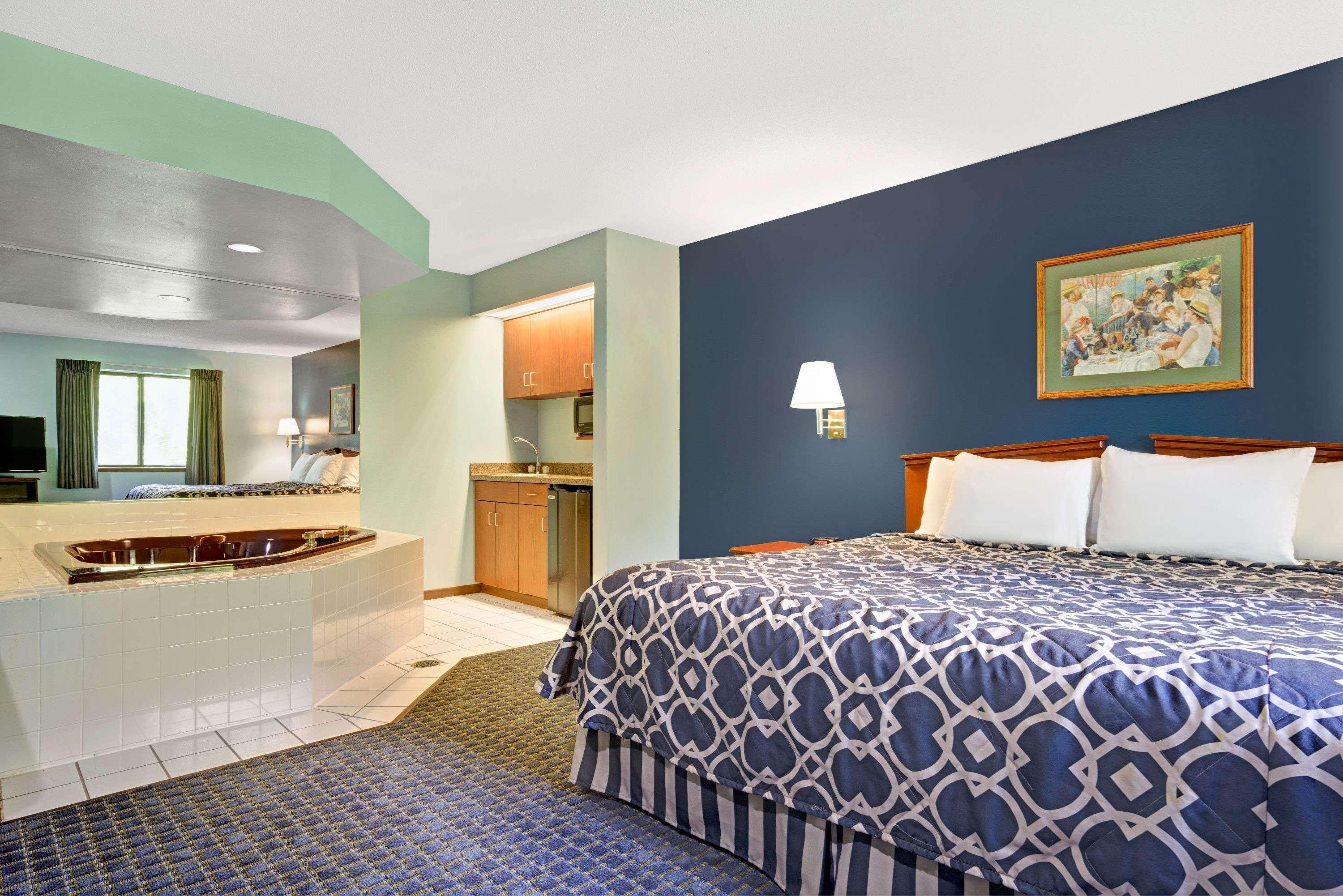 Super 8 By Wyndham Hudson Hotel Luaran gambar