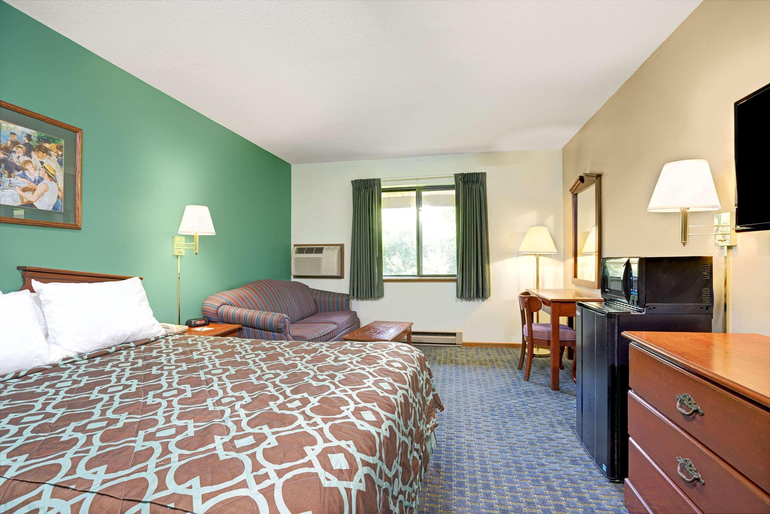 Super 8 By Wyndham Hudson Hotel Luaran gambar