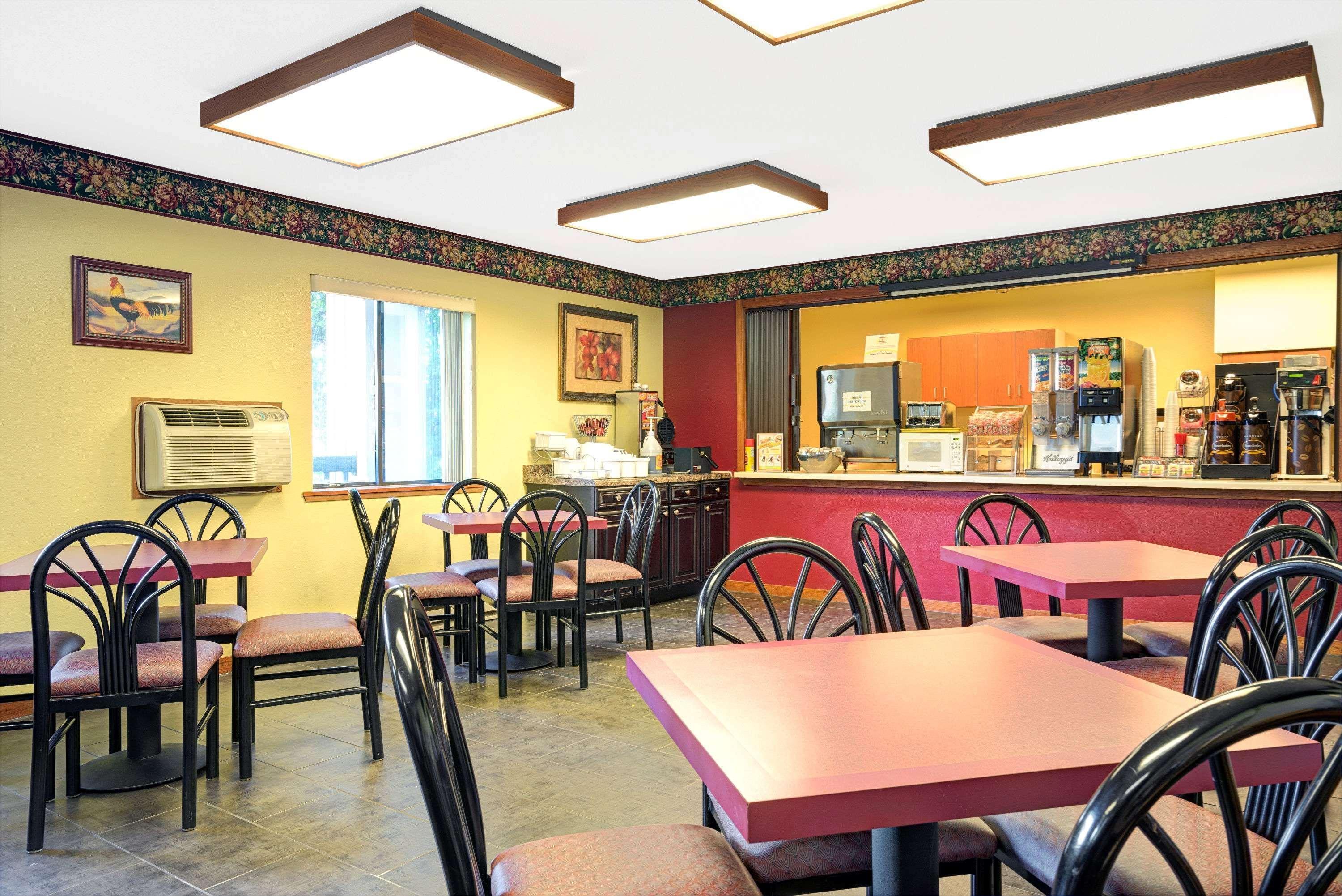 Super 8 By Wyndham Hudson Hotel Luaran gambar